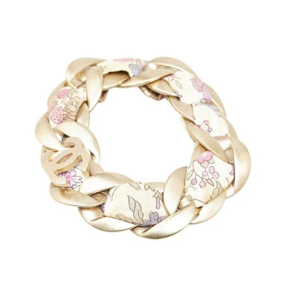 Pre Loved Chanel Logo CC Women Gold Bracelets - Picture 3 of 6